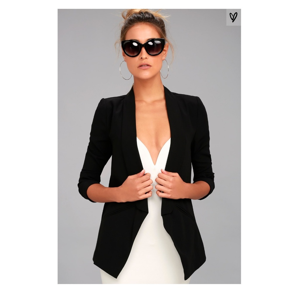 Lulu's: Miss Punctuality Black Lightweight Blazer